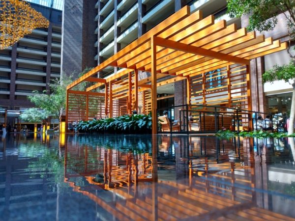 Entrance Elegance: Anatole Poolside